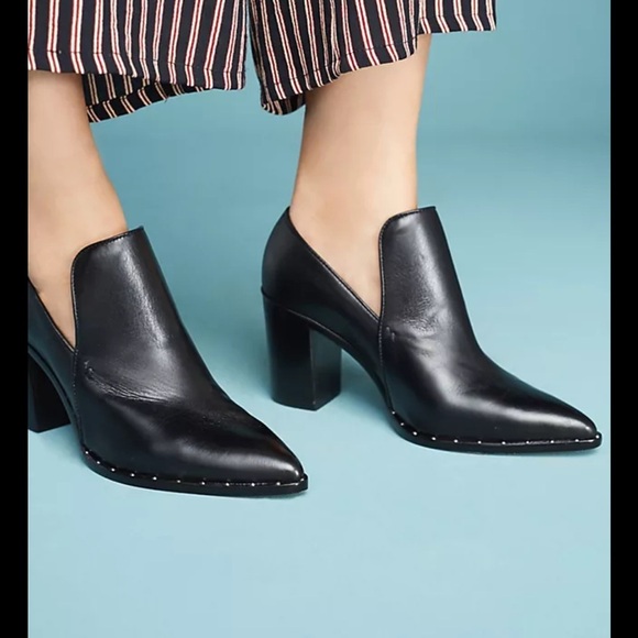 Schutz Fomo Booties, size 7.5 - Picture 1 of 6